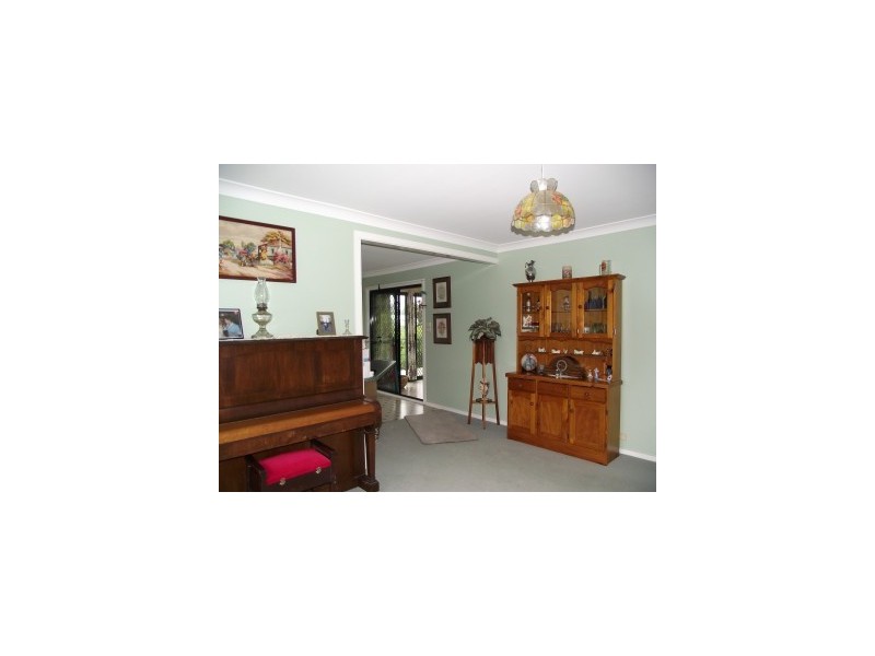 7 Robertson Ave, Moree NSW 2400