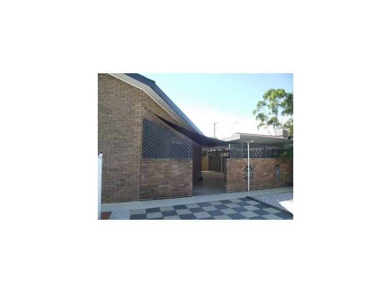 4 Helensvale Avenue, Moree NSW 2400