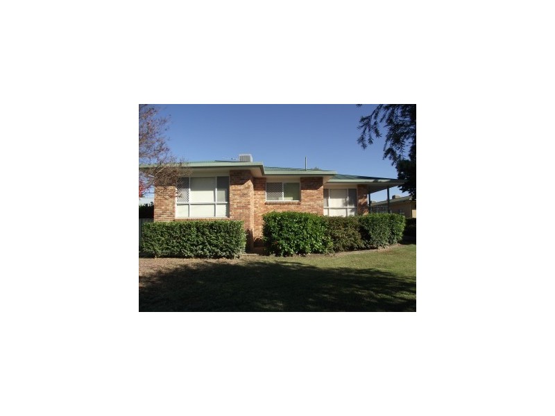 1/27 Balo Street, Moree NSW 2400
