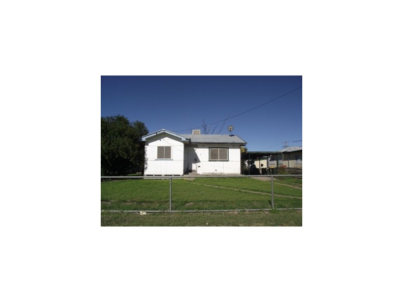 4 Bingara Street, Moree NSW 2400