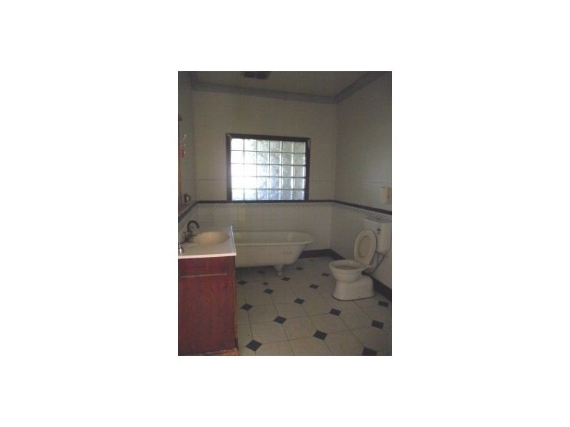 4 Bingara Street, Moree NSW 2400