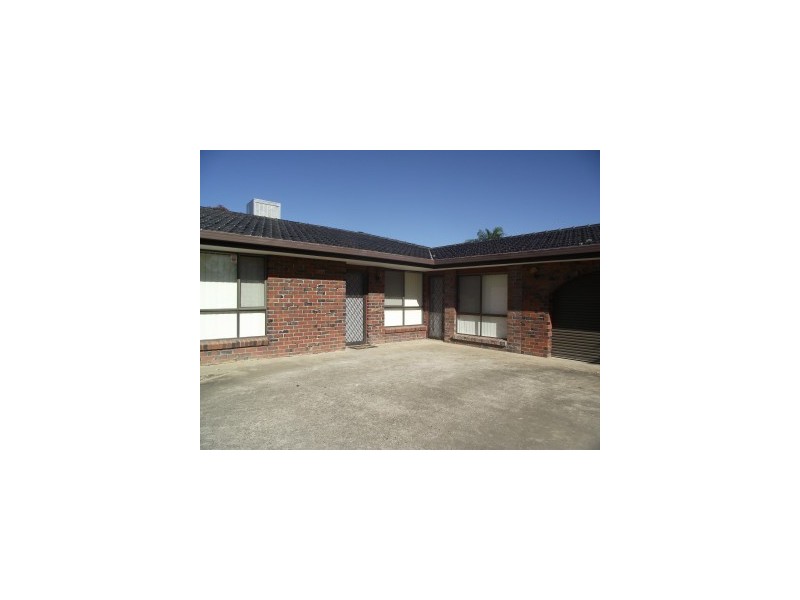 11 Julia Place, Moree NSW 2400