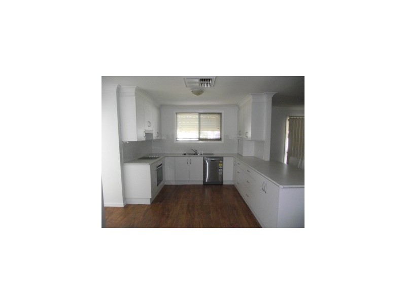 11 Julia Place, Moree NSW 2400