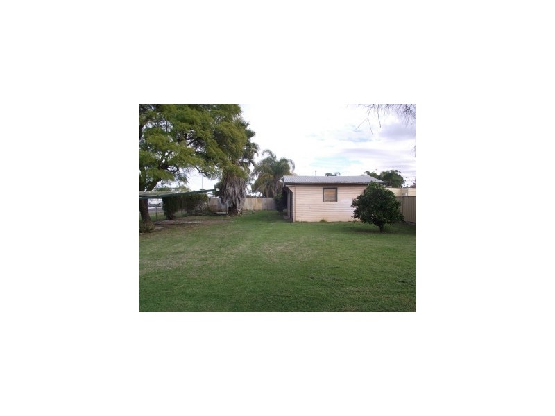 73 Dover Street, Moree NSW 2400