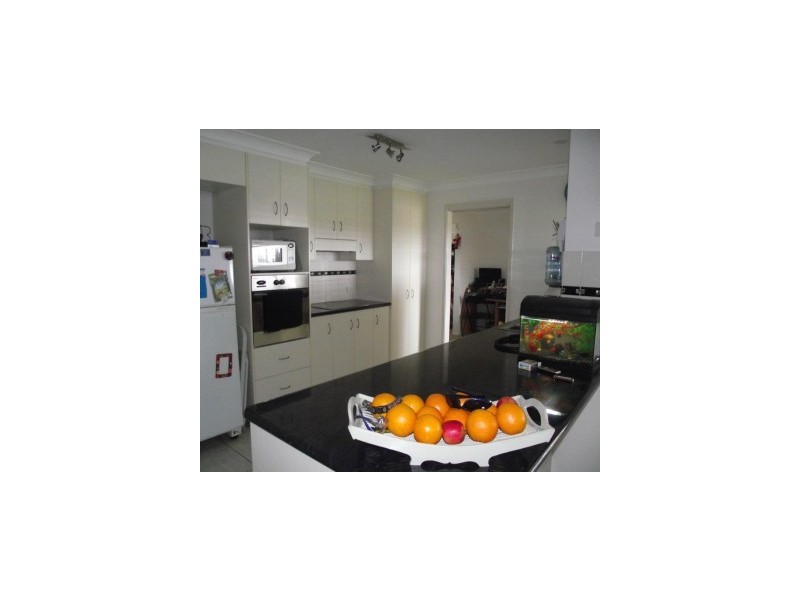 8 Julia Place, Moree NSW 2400