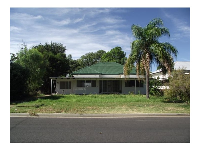 30 Iris Street, Moree NSW 2400