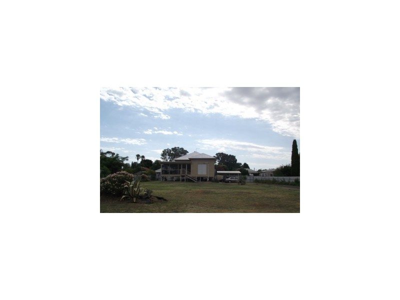 284 Warialda Street, Moree NSW 2400