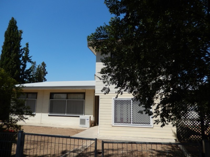 62 Dover Street, Moree NSW 2400