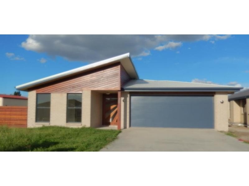 26 Bohenia Crescent, Moree NSW 2400