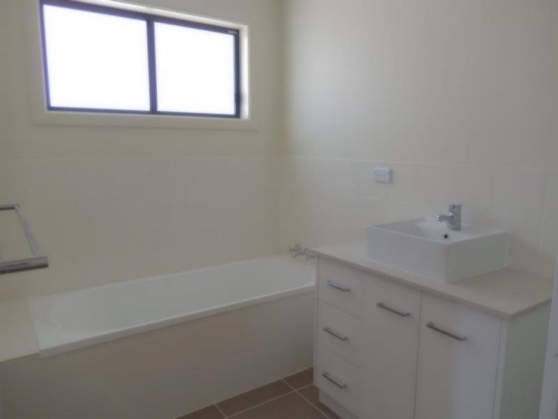26 Bohenia Crescent, Moree NSW 2400