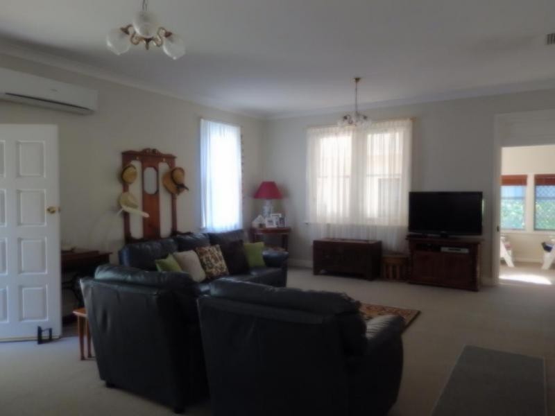 36 Sunnyside Road, Moree NSW 2400