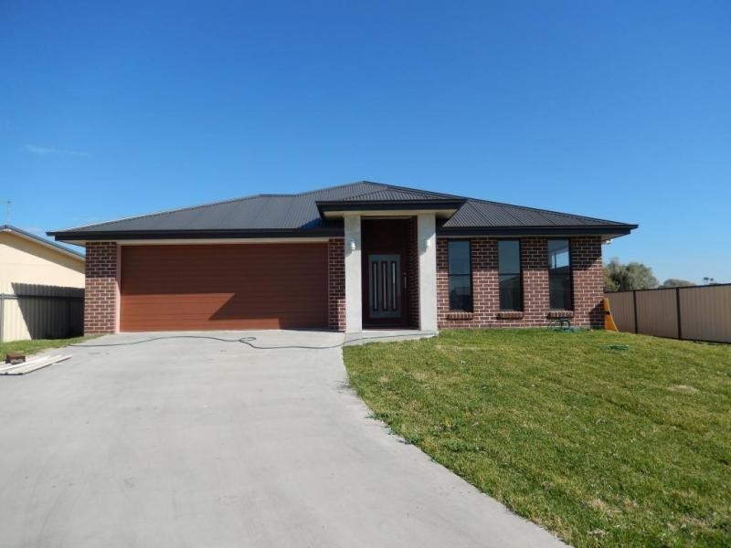 37 Bohenia Crescent, Moree NSW 2400
