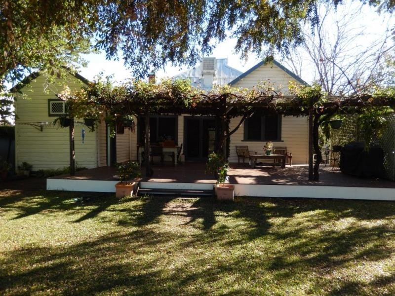 28 Boston, Moree NSW 2400