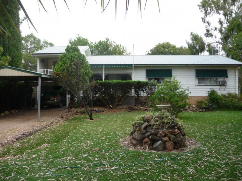 8 Lorna Rae Avenue, Moree NSW 2400