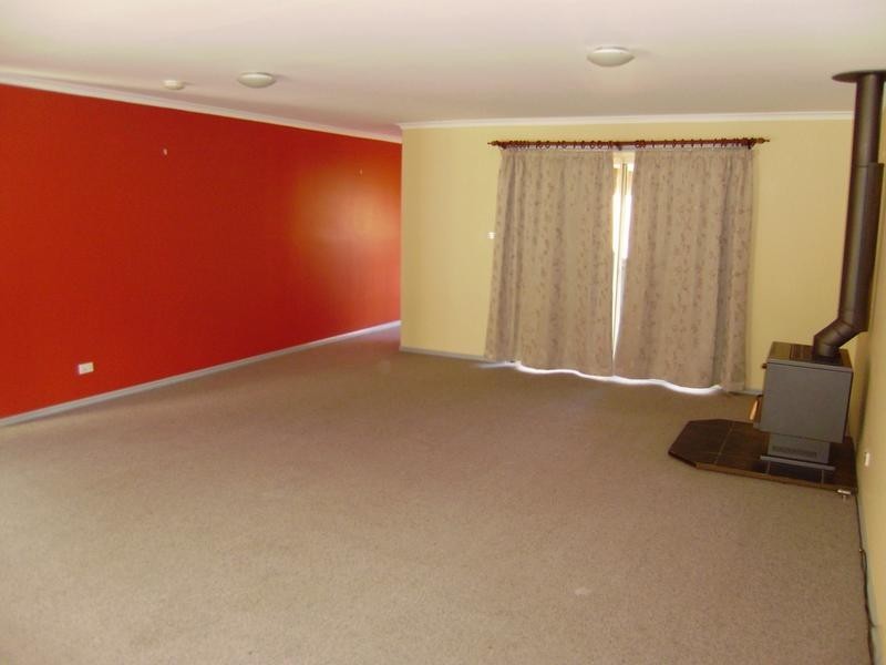 38 Kent Road, Bullaburra NSW 2784