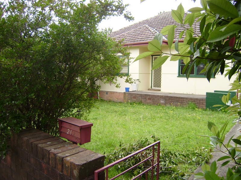 21 Addington Road, Hazelbrook NSW 2779