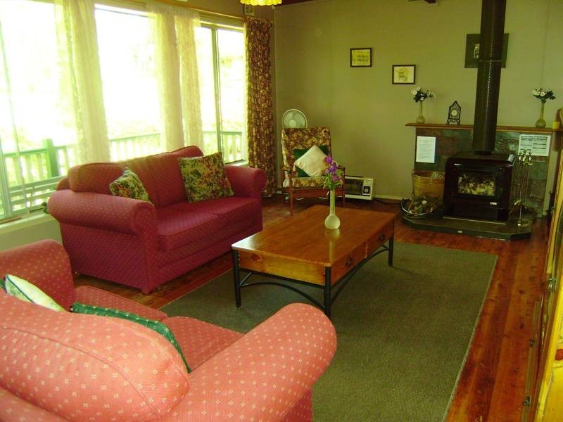 16 Albert Road, Bullaburra NSW 2784