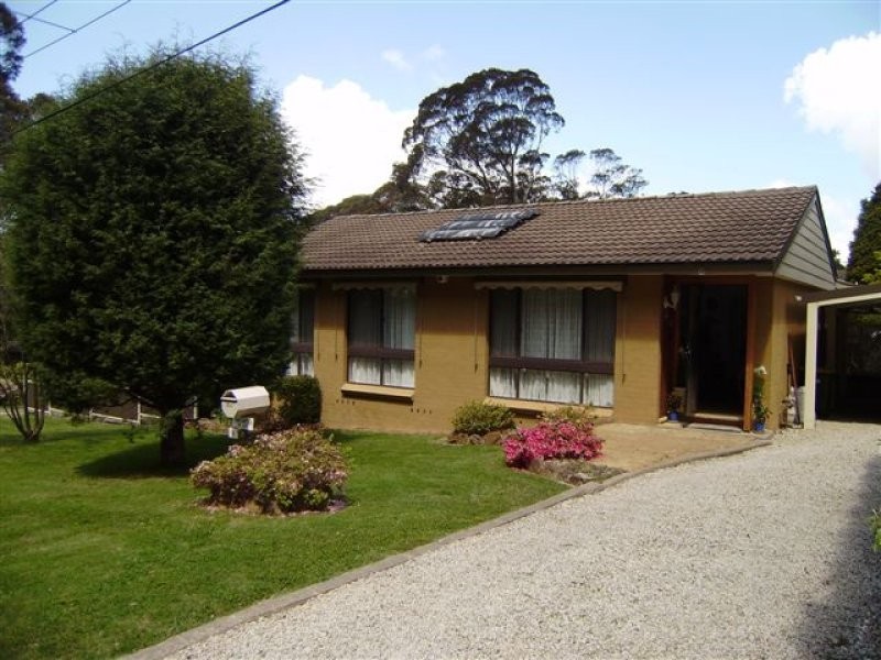 1 Radiance Avenue, Blackheath NSW 2785