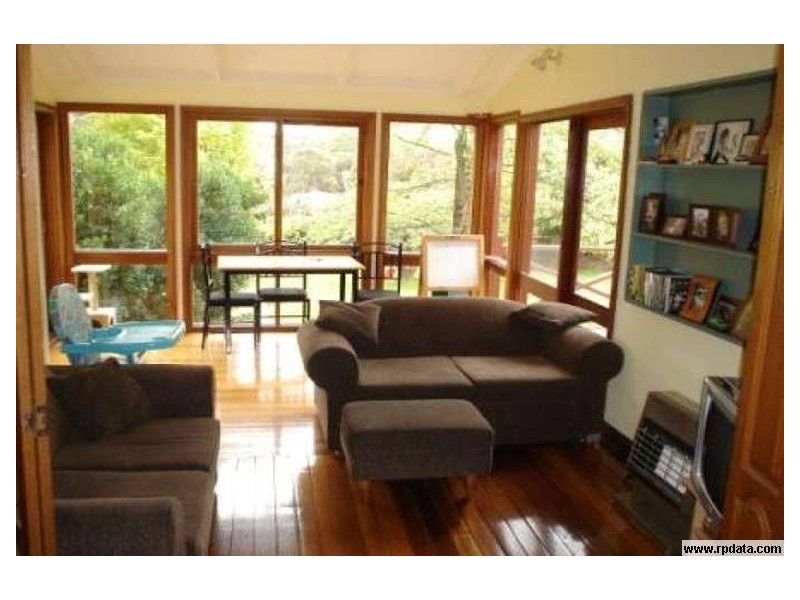 87 Sinclair Crescent, Wentworth Falls NSW 2782