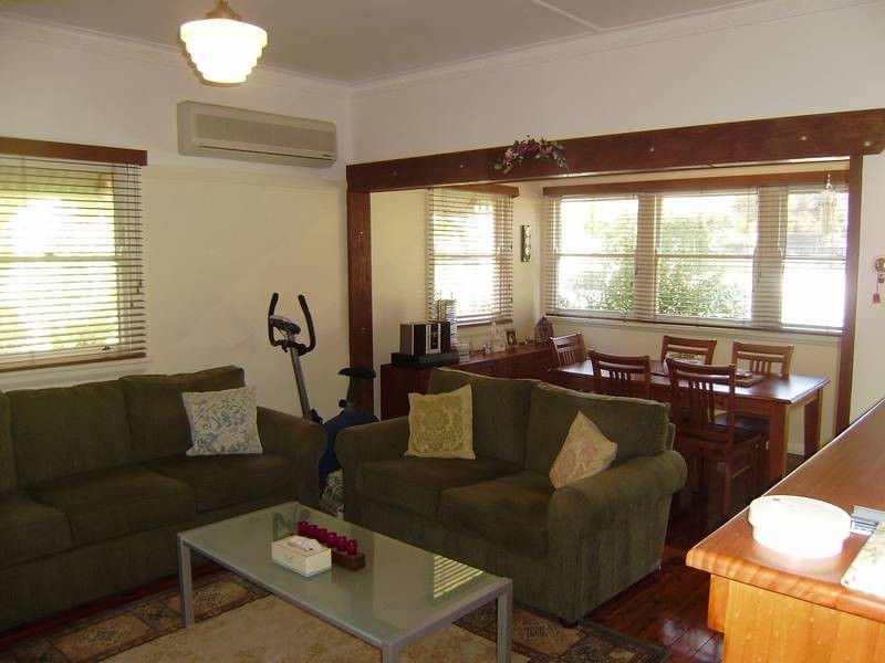 69 Railway Parade, Bullaburra NSW 2784