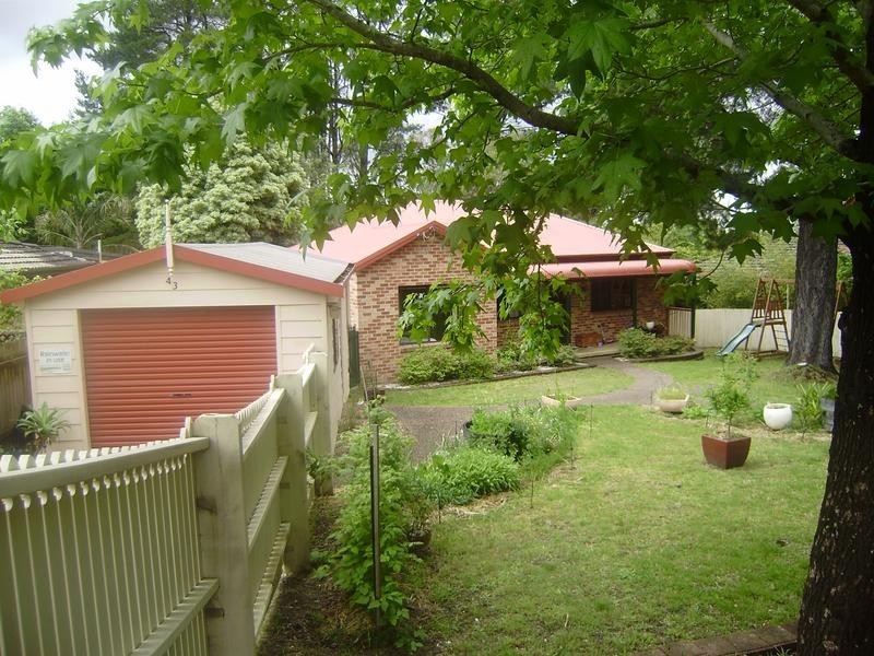 43 Hall Parade, Hazelbrook NSW 2779