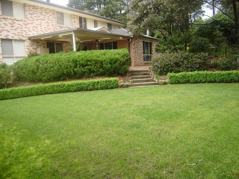 7 Spinebill Lane, Bullaburra NSW 2784