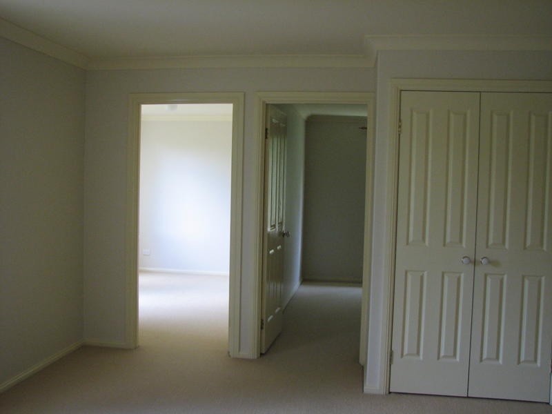 6 Forest Glen Road, Woodford NSW 2778