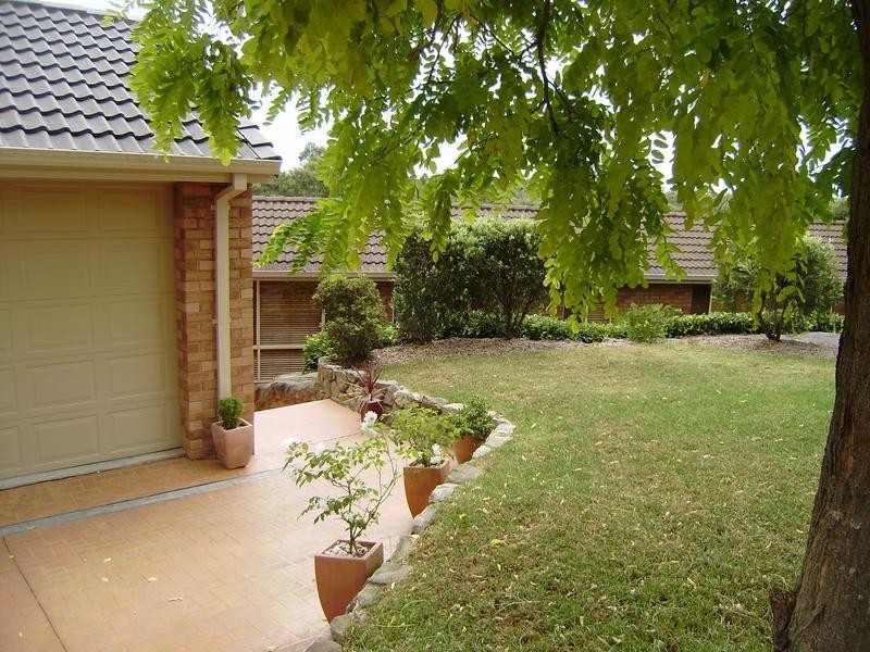 12 Careya Crescent, Woodford NSW 2778