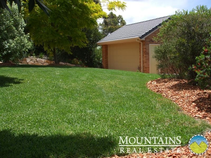 12 Careya Crescent, Woodford NSW 2778