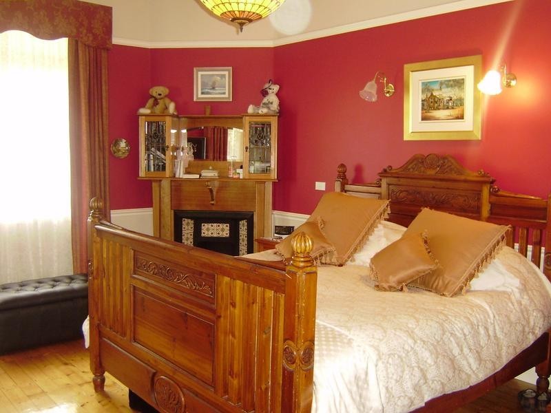 6 Oaklands Road, Hazelbrook NSW 2779