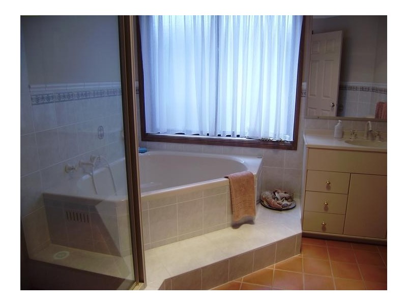 17 Kingfisher Road, Bullaburra NSW 2784