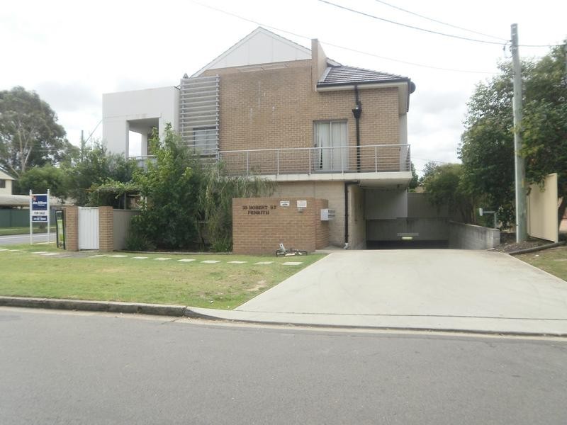 5/33 Roberts Street, Penrith NSW 2750