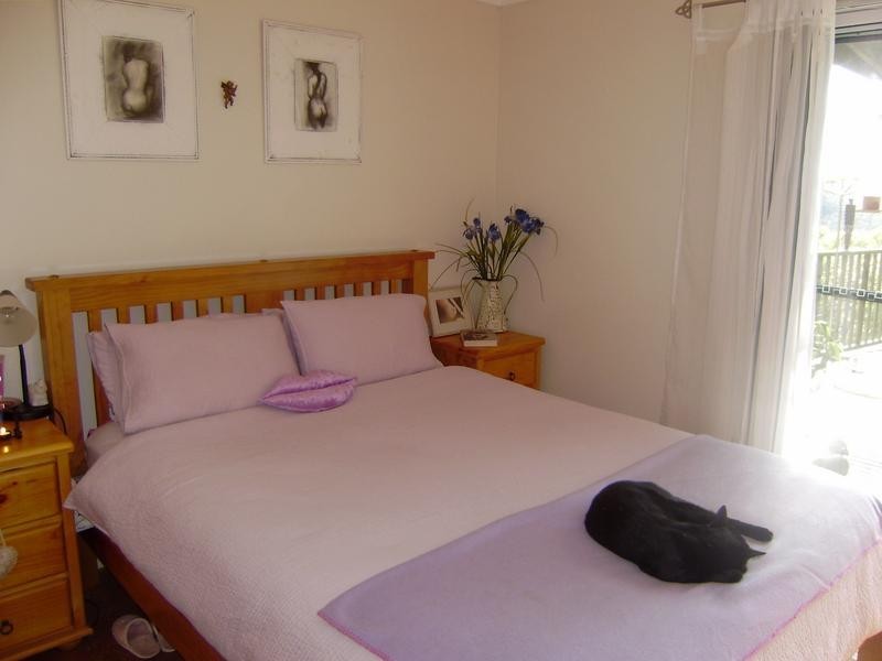 10 Careya Crescent, Woodford NSW 2778