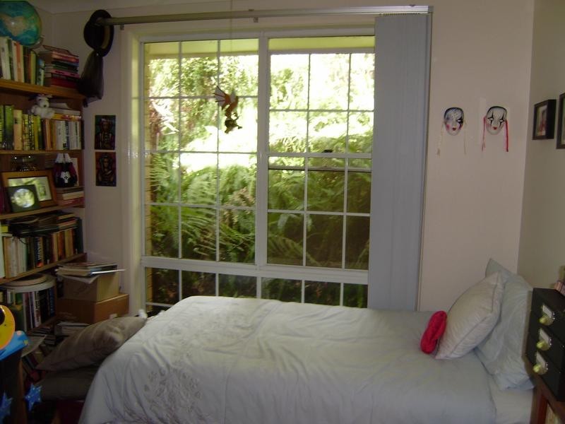 10 Careya Crescent, Woodford NSW 2778