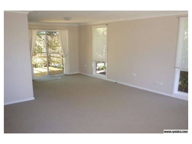 99 Henderson Road, Wentworth Falls NSW 2782