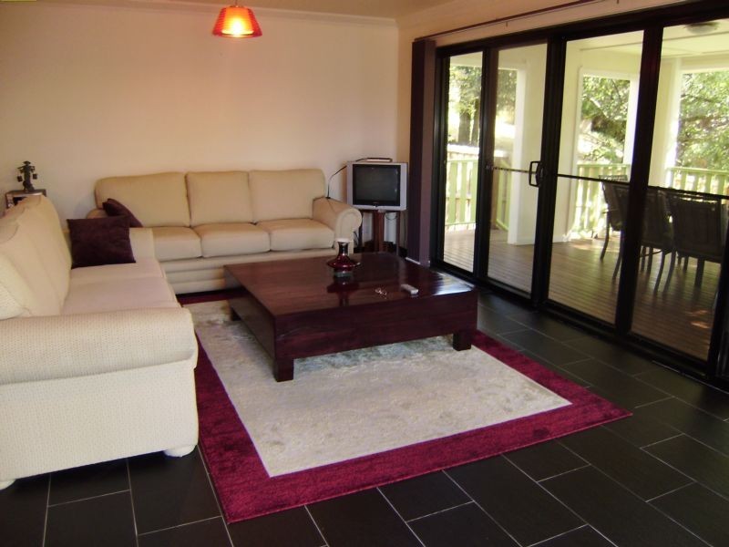 10 Clear view Parade, Hazelbrook NSW 2779