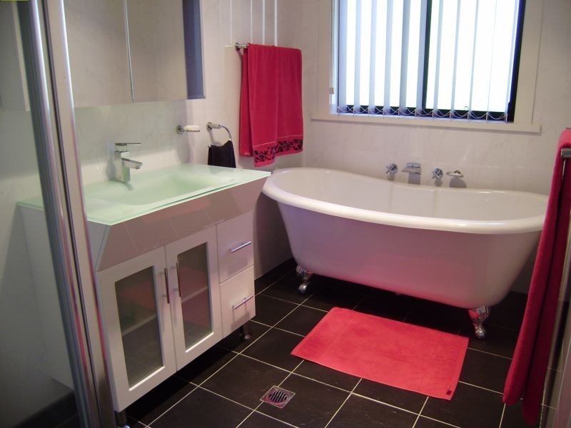 10 Clear view Parade, Hazelbrook NSW 2779