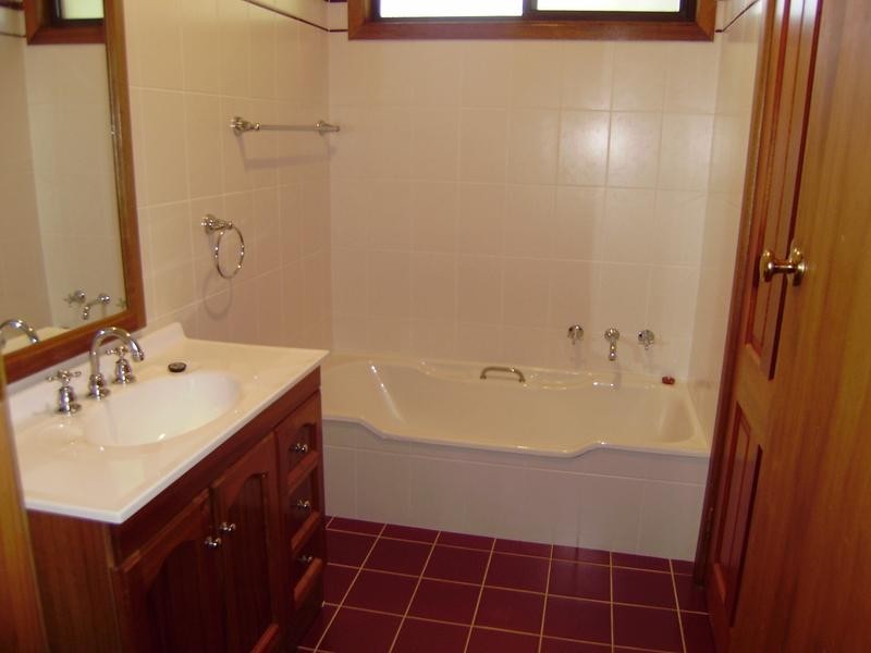 8 Claines, Wentworth Falls NSW 2782