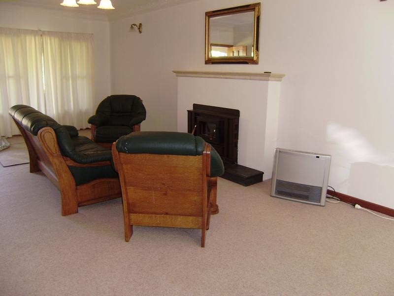 8 Claines, Wentworth Falls NSW 2782