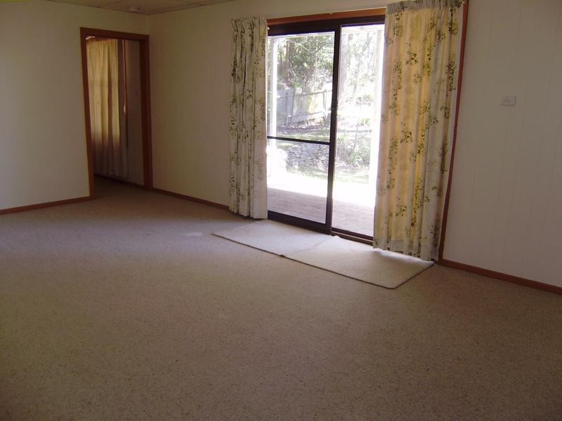 8 Claines, Wentworth Falls NSW 2782