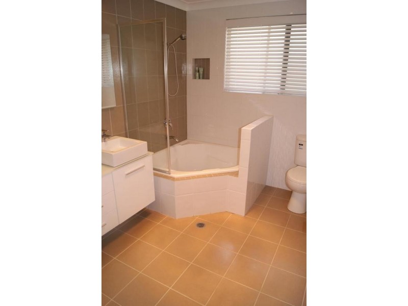 15 Lysiana Road, Woodford NSW 2778