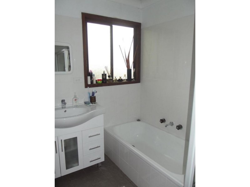 27 Railway Parade, Hazelbrook NSW 2779