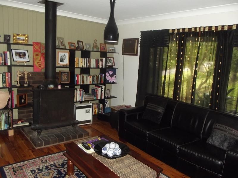 27 Railway Parade, Hazelbrook NSW 2779