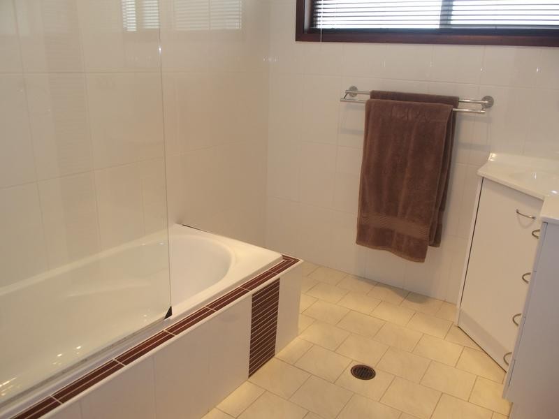 33 Hume Road, Lapstone NSW 2773