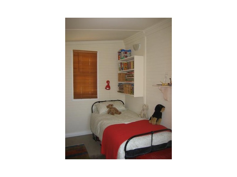 2 Queens Road, Lawson NSW 2783