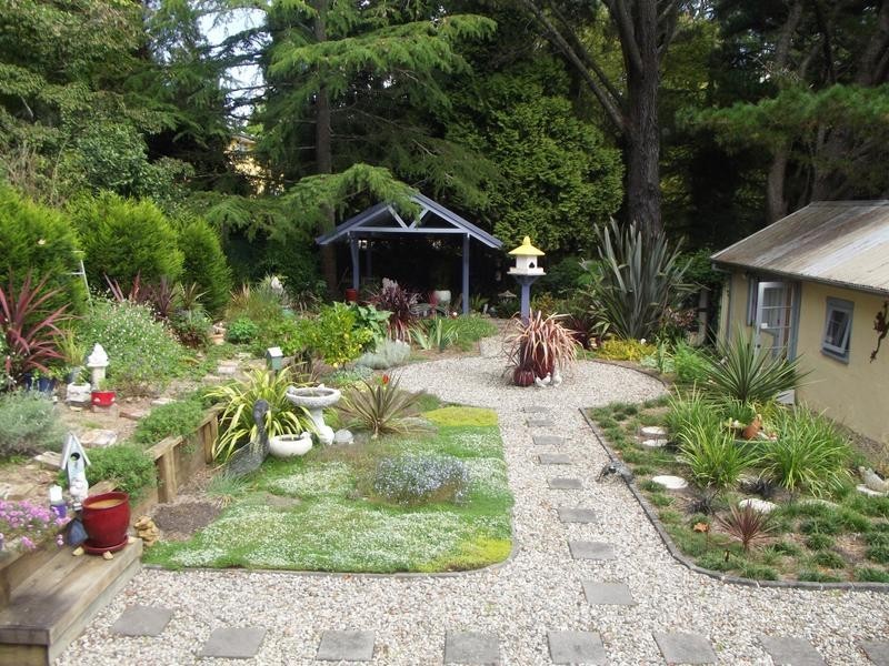 11 Langford Street, Wentworth Falls NSW 2782