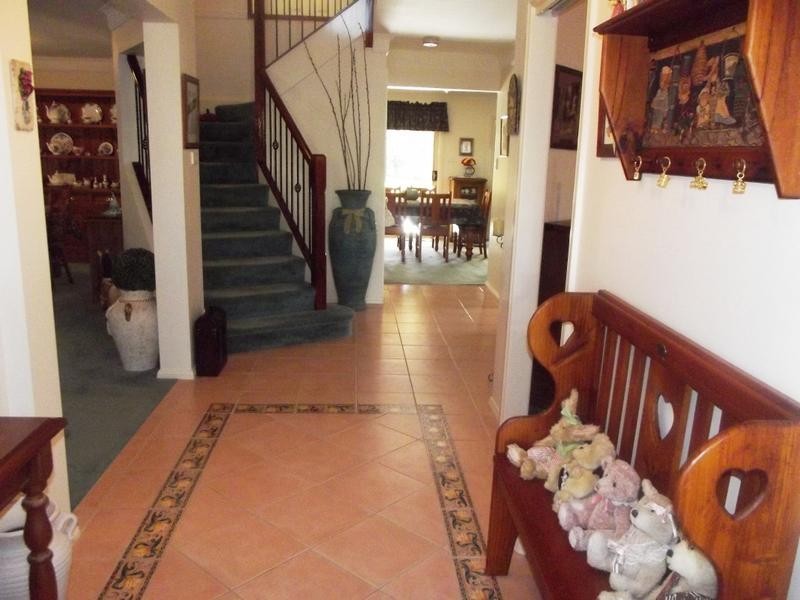 5 Spinebill Lane, Bullaburra NSW 2784