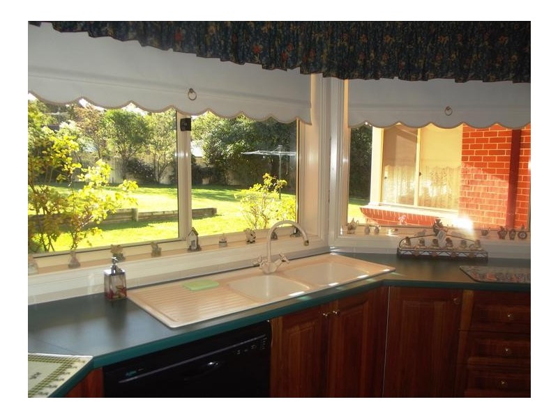 5 Spinebill Lane, Bullaburra NSW 2784