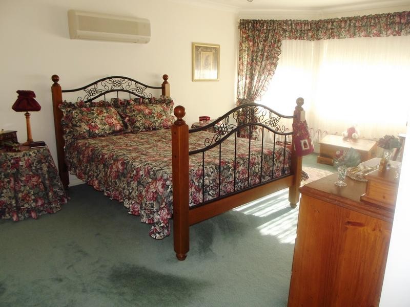 5 Spinebill Lane, Bullaburra NSW 2784