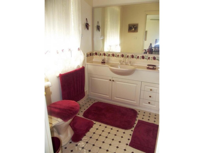 5 Spinebill Lane, Bullaburra NSW 2784